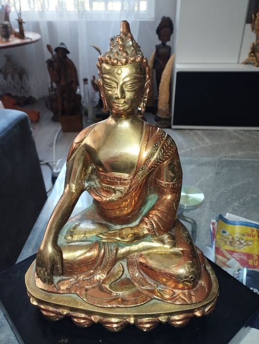 Различни бронзови предмети