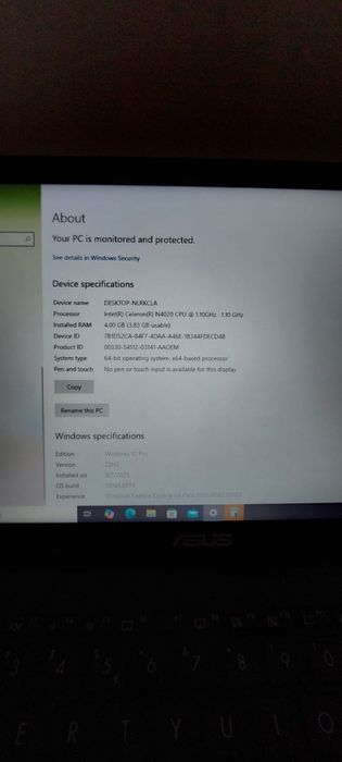 Laptop Asus E410Mdiagonala14”