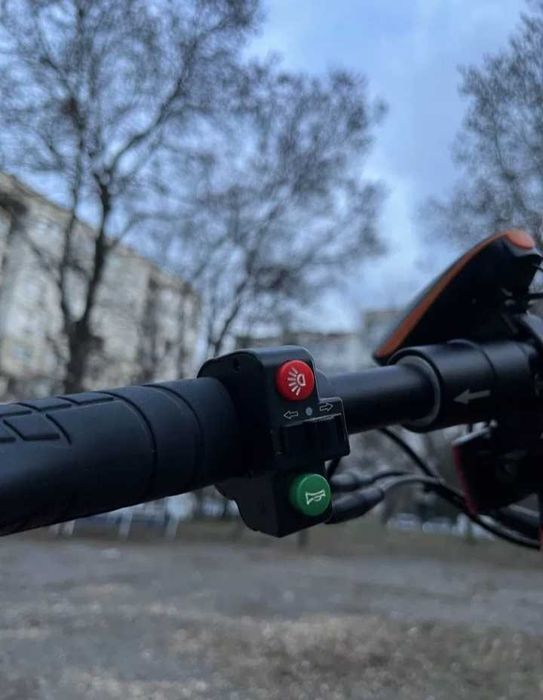 Продавам превозно средство