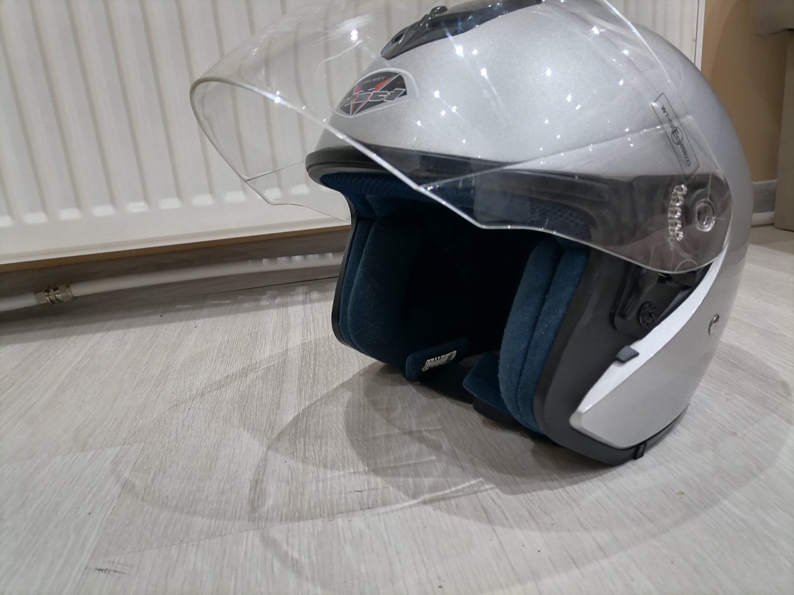 Каска за скутер Helmet