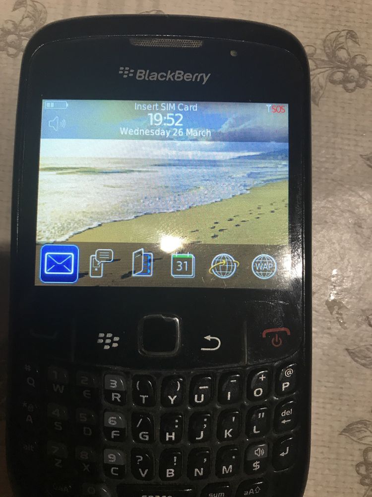 Два броя.    Блек Бери 8310 запазен