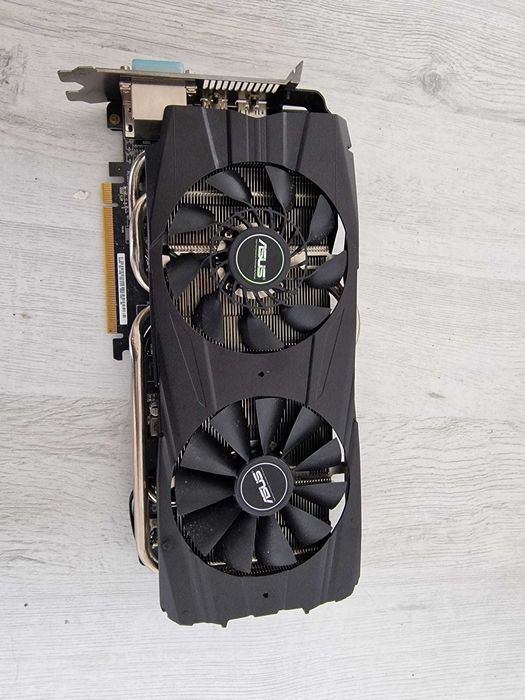 ASUS R9 290X DirectCU II 4GB