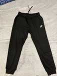 Pantaloni nike noi