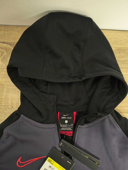Детски суичър NIKE с качулка