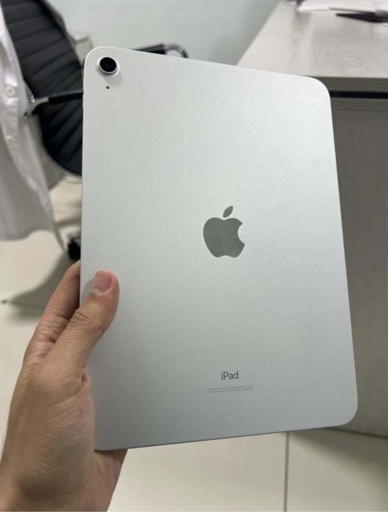 iPad 10th 2022 silver