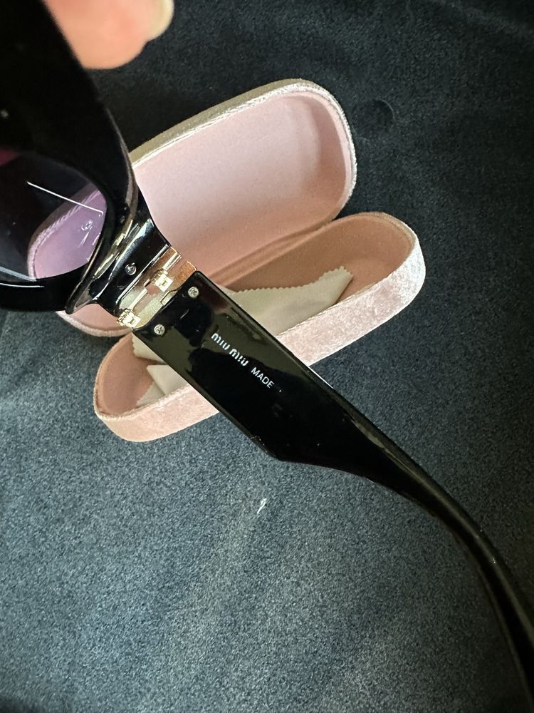 Слънчеви очила MIU MIU