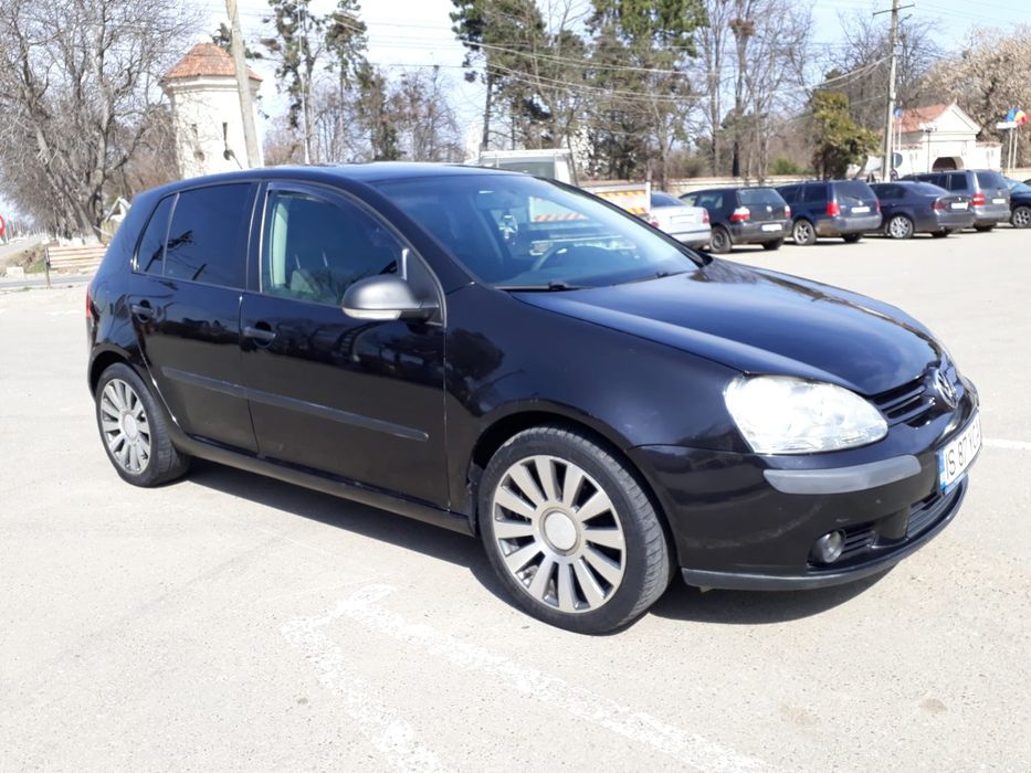 Vând golf 5 1.9 tdi