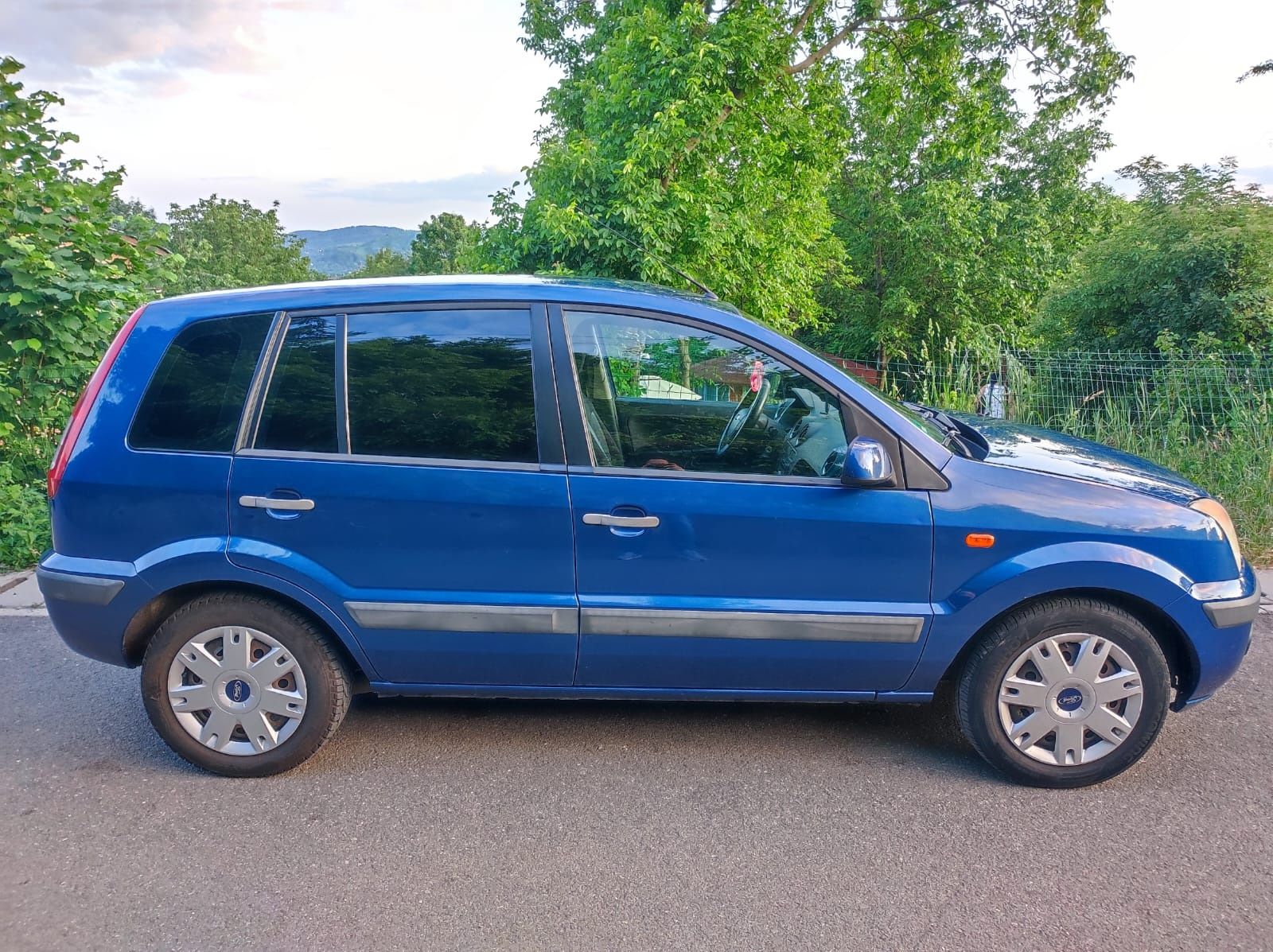 Vând Ford Fusion 1.6 Diesel
