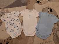 Set 3 body maneca scurta noi 56 + 2 seturi tricou/ pantaloni scurti