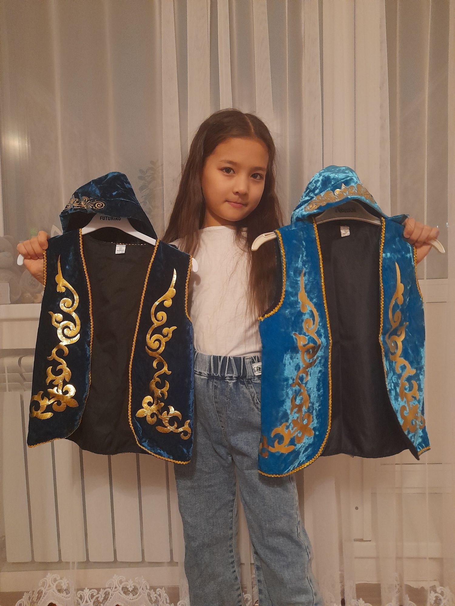 Казахские камзолы и жилеты для мальчиков и девочек
