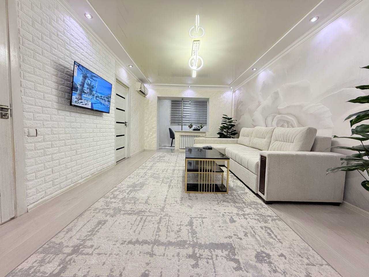 Продажа квартиры Кирпичный дом Район- Чиланзар
1 Квартал 2/1/5