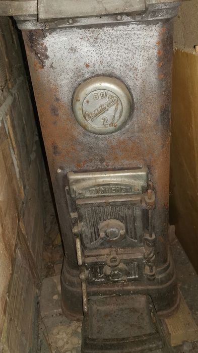 Печка на дърва и въглища