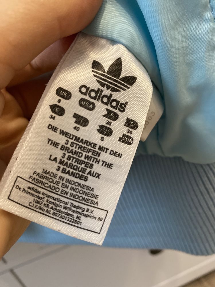 Vând geaca Adidas originală marimea 34-36 (XS-S)