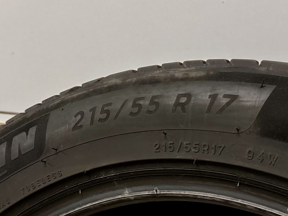 215/55 17" Michelin Primacy 4