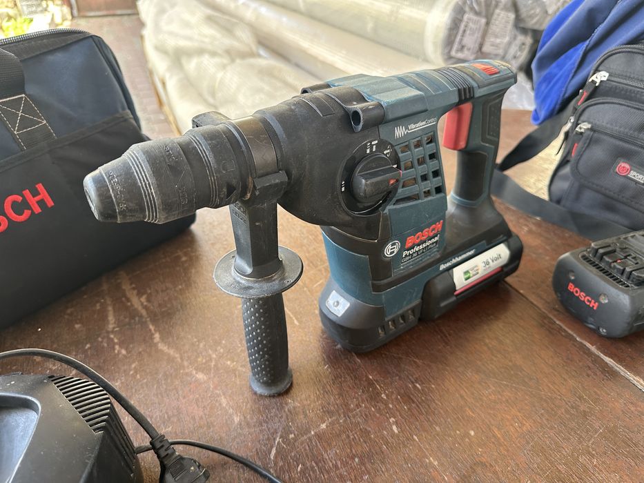 Ciocan rotopercutor Bosch Profesional GBH 36 VF-LI plus