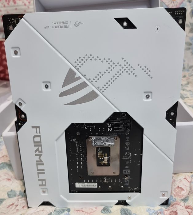 Asus ROG Maximus Z690 Formula