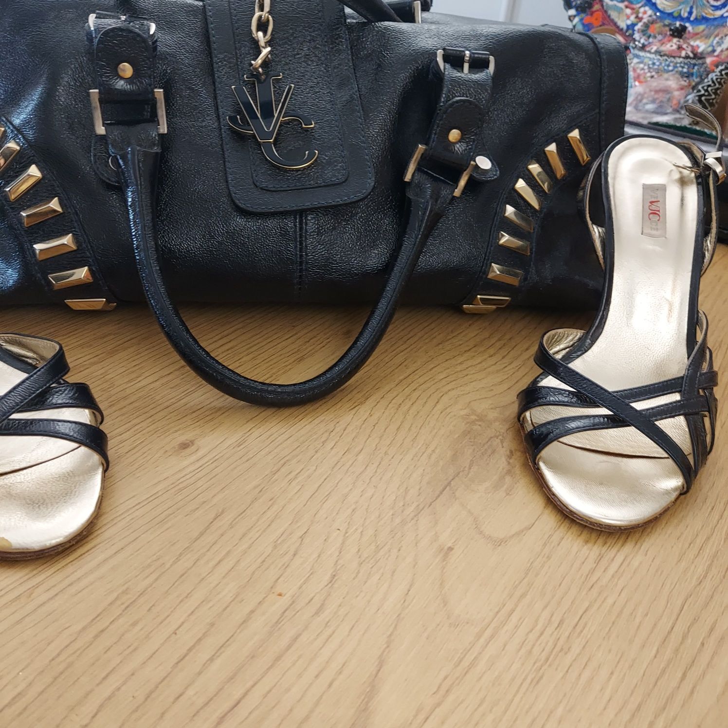 Set sandale + geantă  piele lacuita nr 37 blumarin