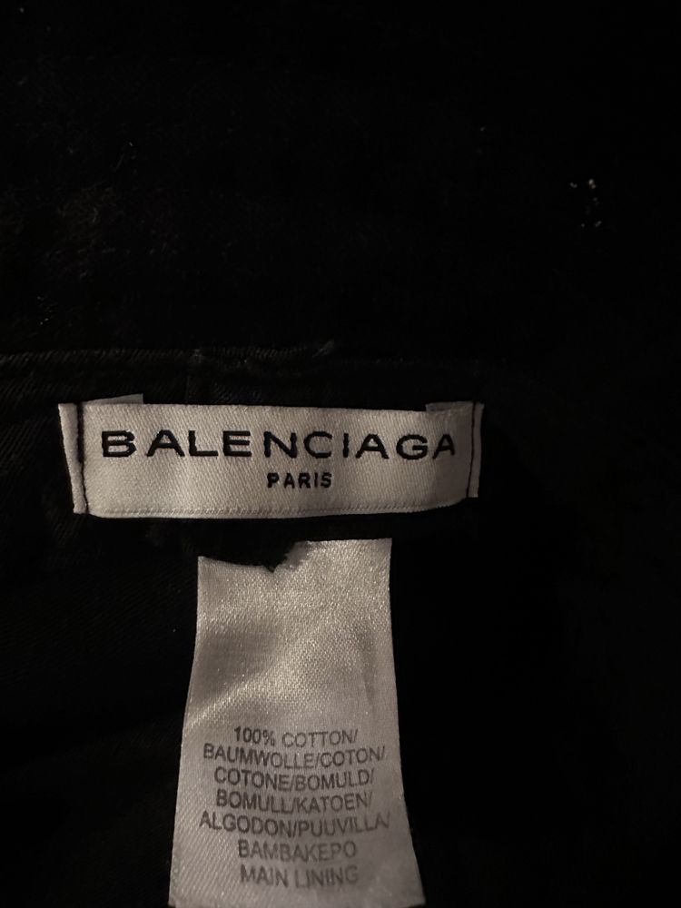 Шапка Balenciaga