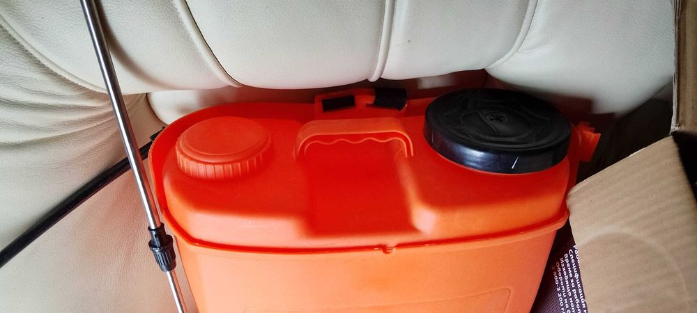 Акумулаторна пръскачка Premium