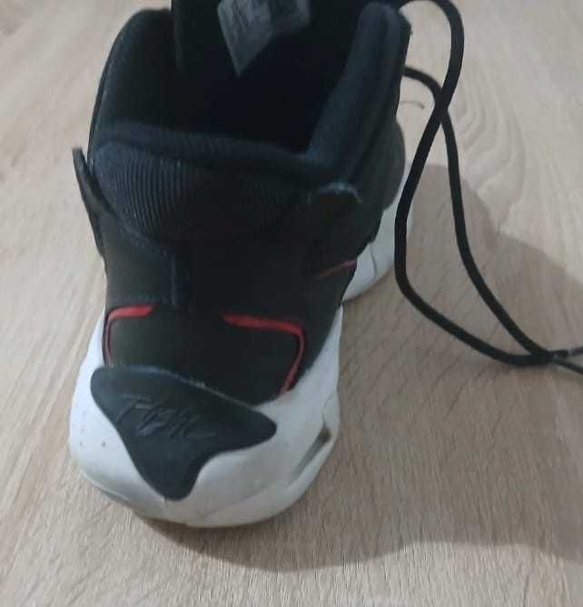 Jordan Max Aura 4