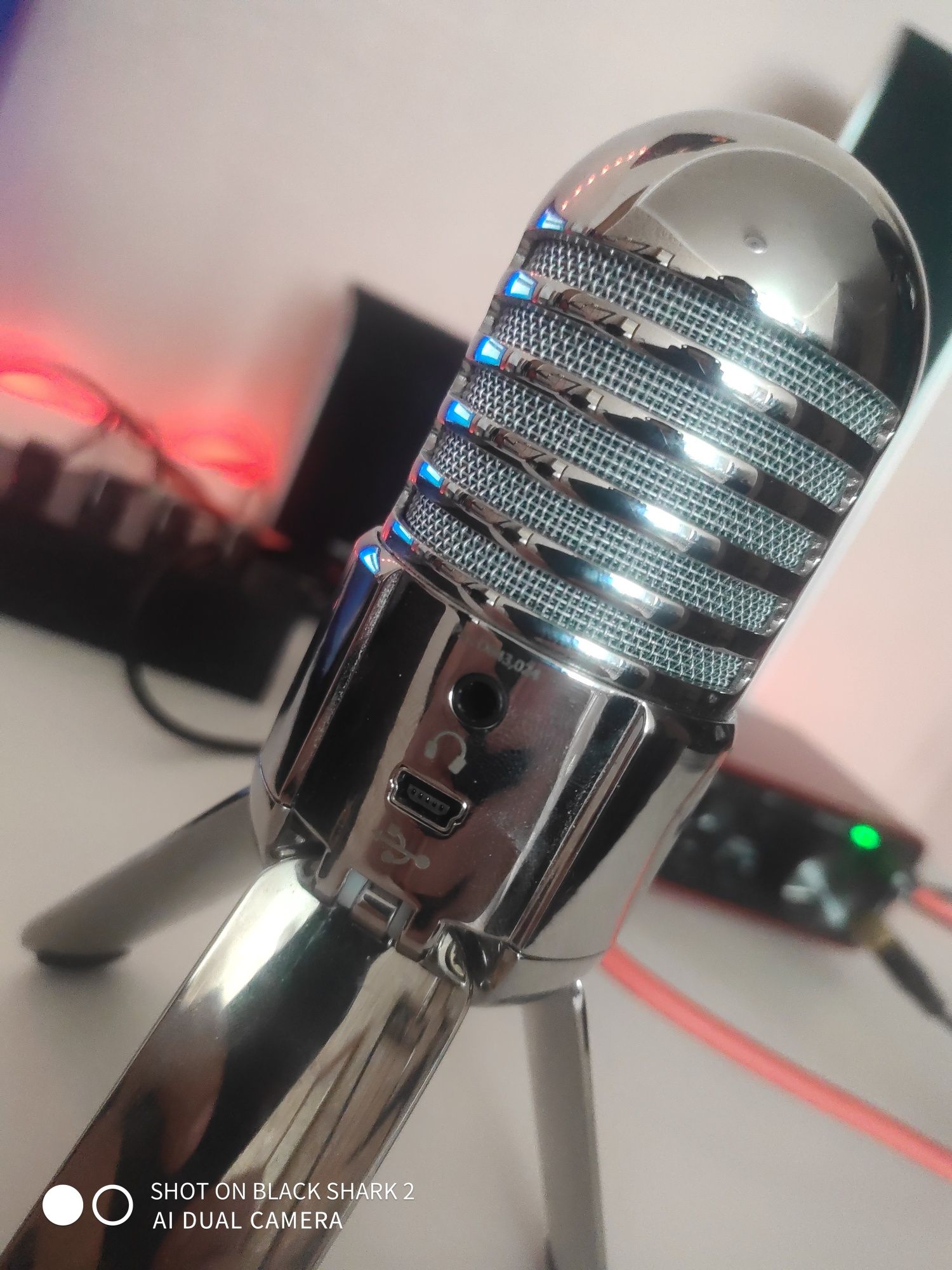 Продам студийный микрофон Samson Meteor Mic