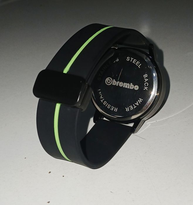 Механические часы Brembo. С крутящимся диском.