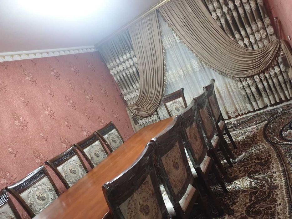 Hamma sharoiti bor, toza 5 xonali uy