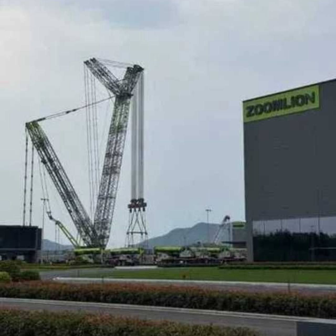 Bashenniy kran XCMG va ZOOMLION 2025