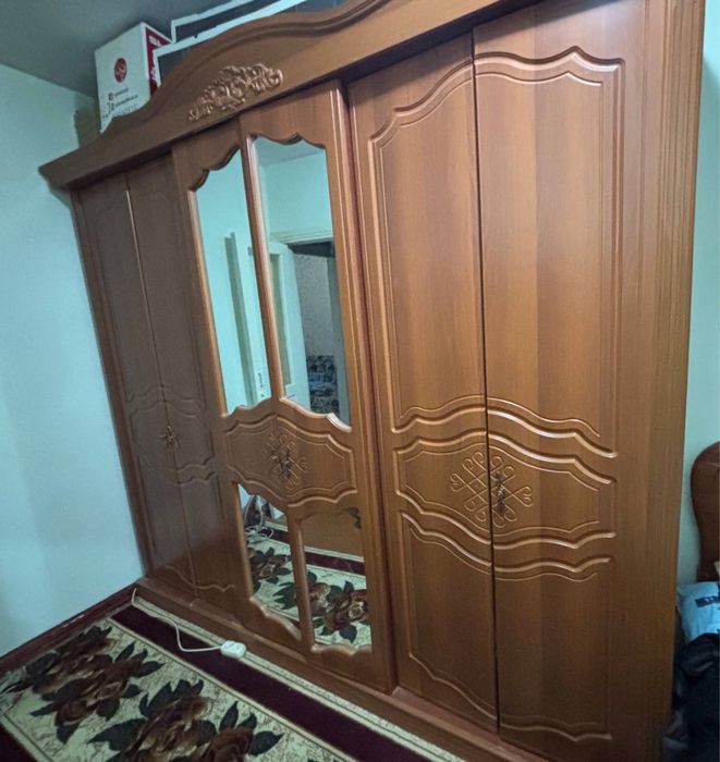 Спальный гарнитур