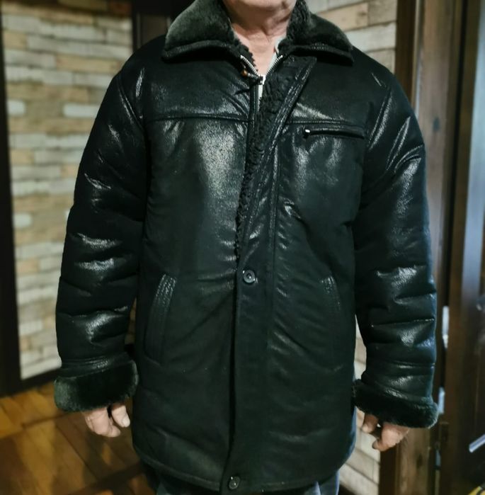 Продам зимнюю куртку