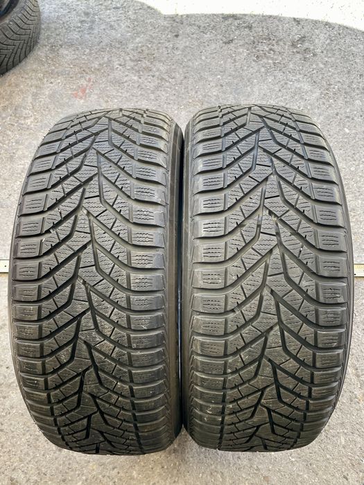 2 бр Зимни Гуми 215/55/17 YOKOHAMA W Drive