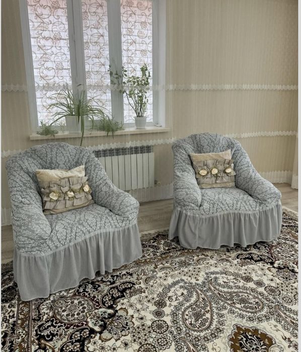 Дивандар сатылады.