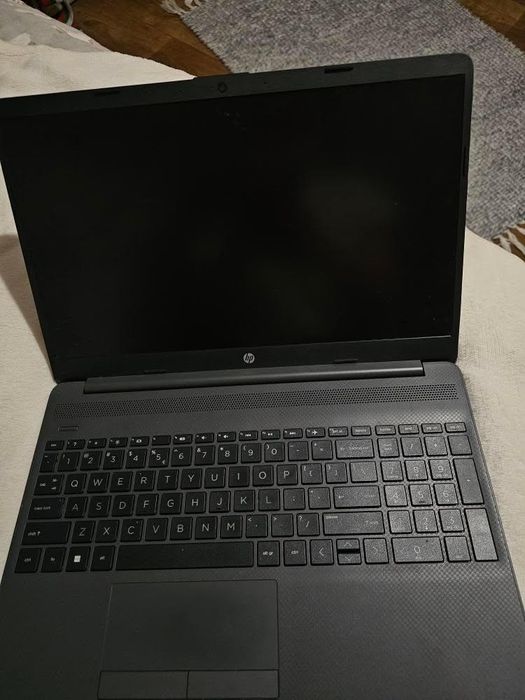 Лаптоп HP 255 G8