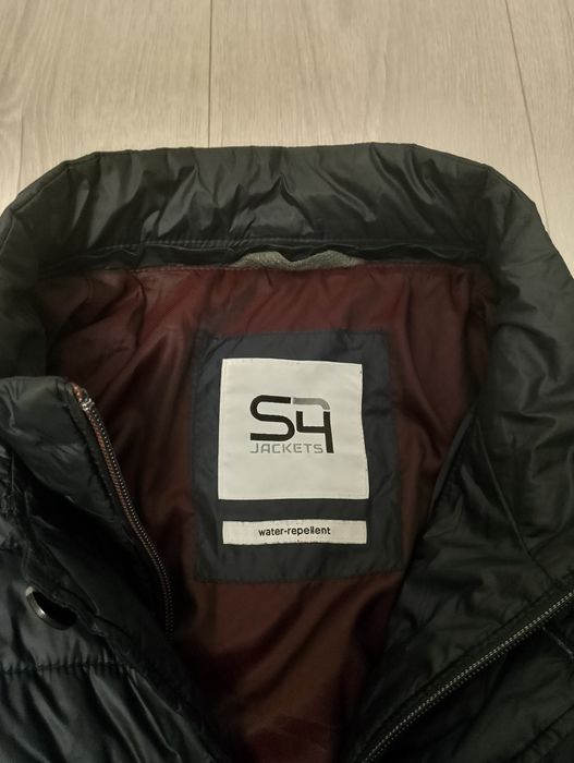 S4 - Страхотно мъжко яке