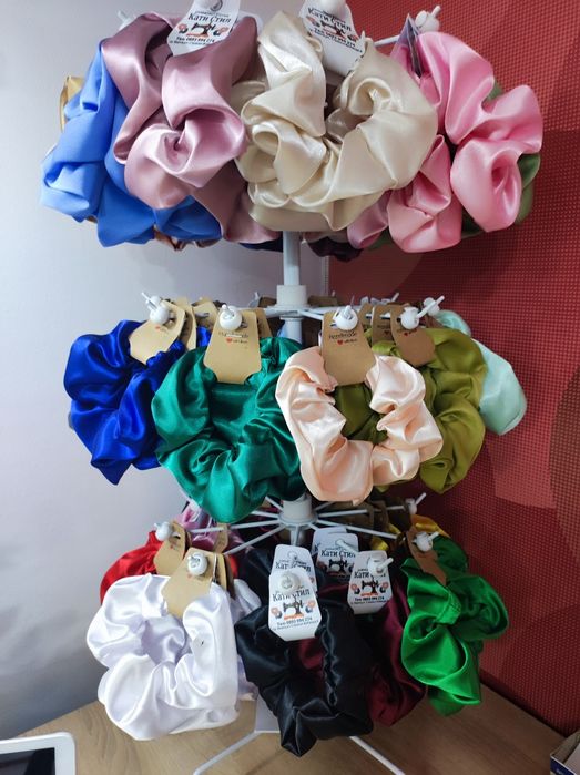 Продавам ръчно изработени скрънчита.