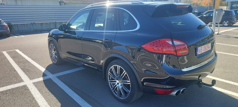 Autoutilitara 5 locuri Cayenne S 4.8 benzina