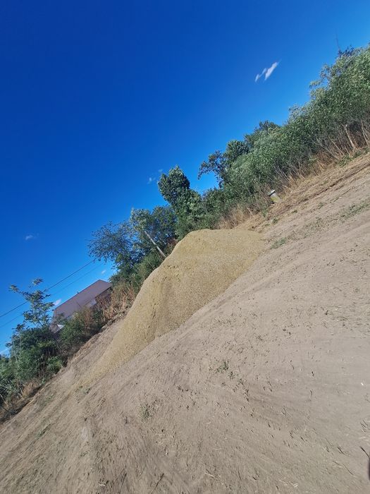 Transport balastru nisip pietris pamant moloz agregate sorturi