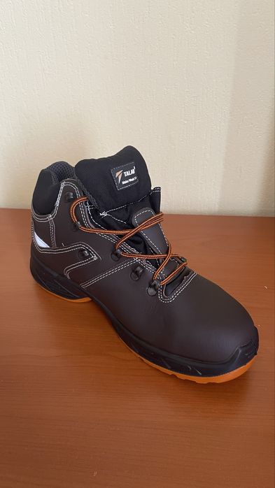 Спец обувь / Рабочие ботинки / Защитная обувь