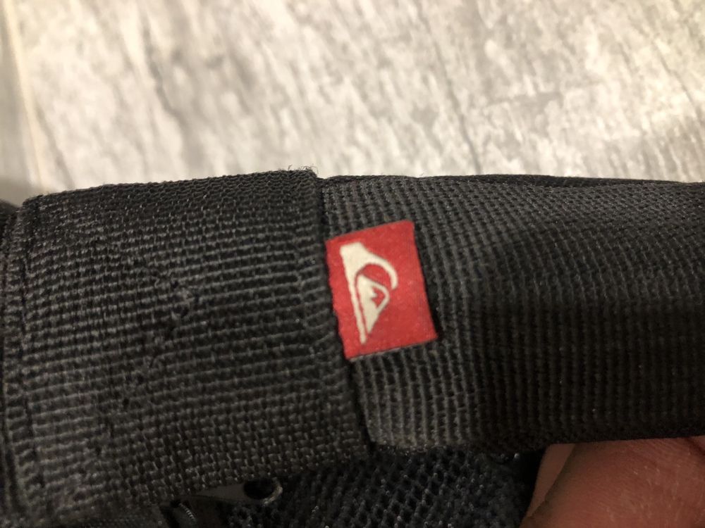 Продавам чанта quiksilver