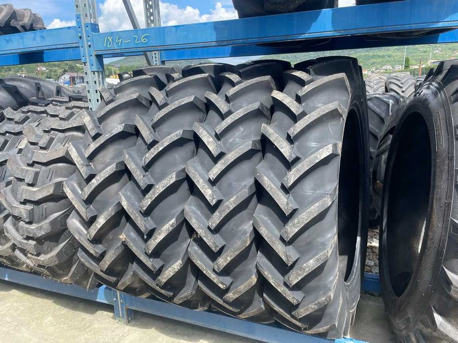 Anvelope noi de tractor romanesc universal U650 cu 8PR 14.00-38