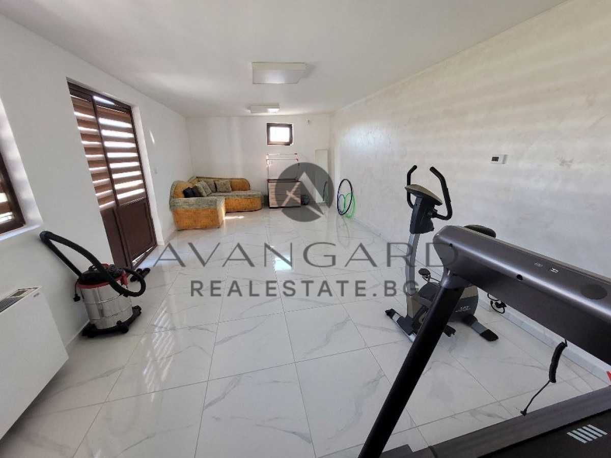 Продава се Къща в с. Марково, Област Пловдив - 400 кв.м за 2125 €/кв.м - Снимка #8