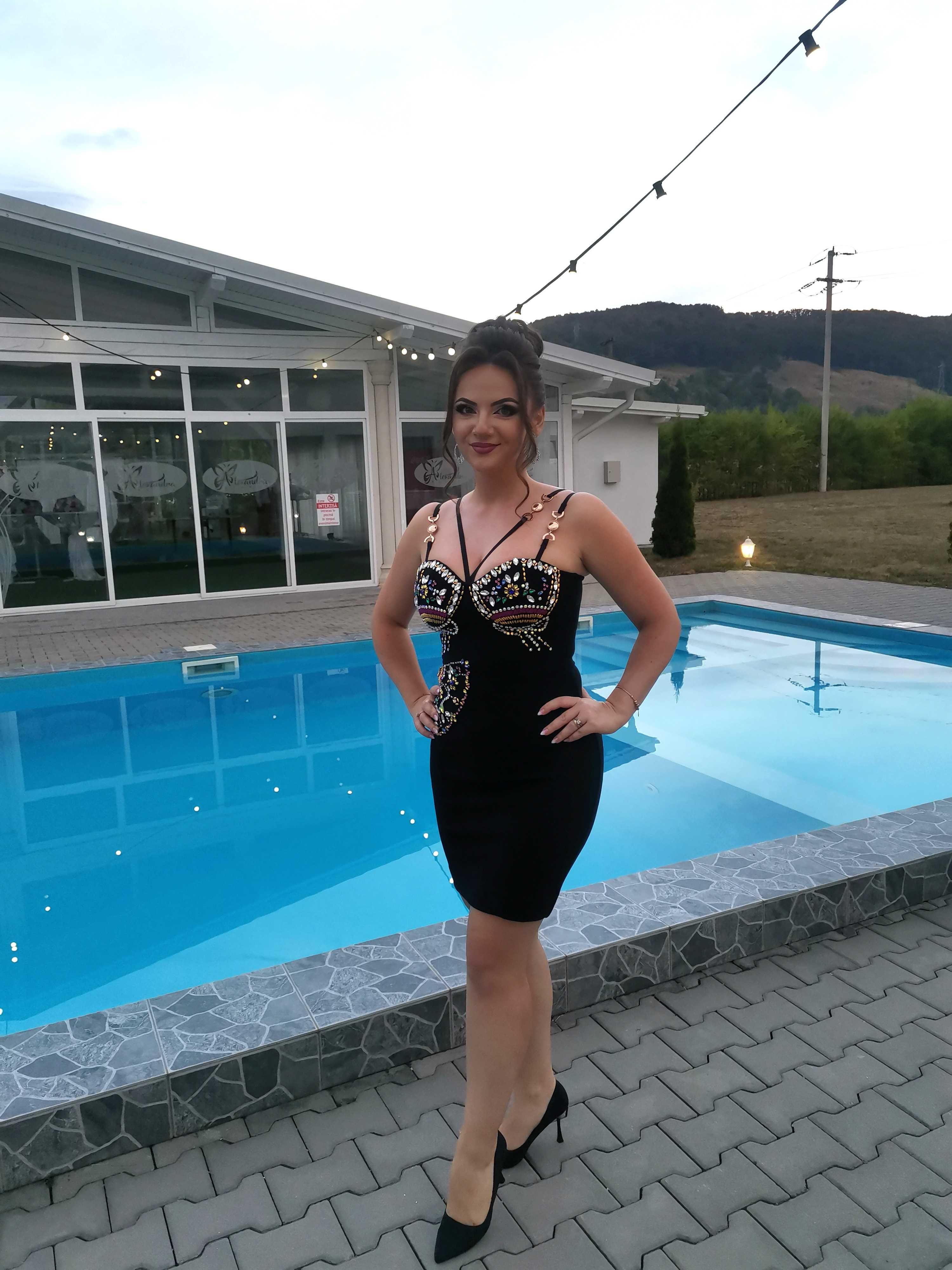 Rochie tip bandage