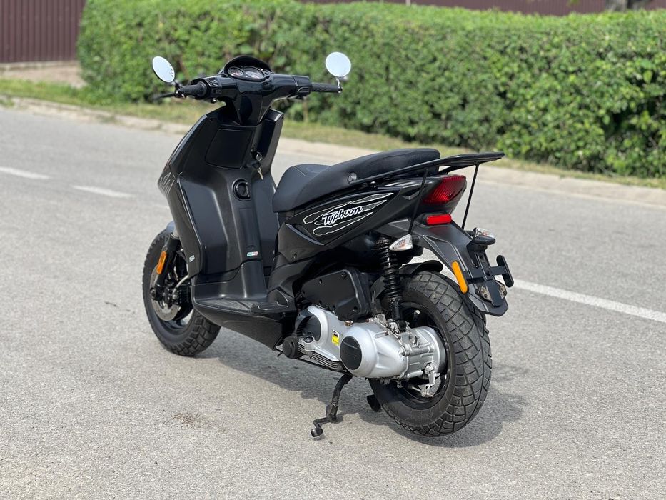 Piaggio New Typhoon 125 ; 2012 se conduce cu B-ul