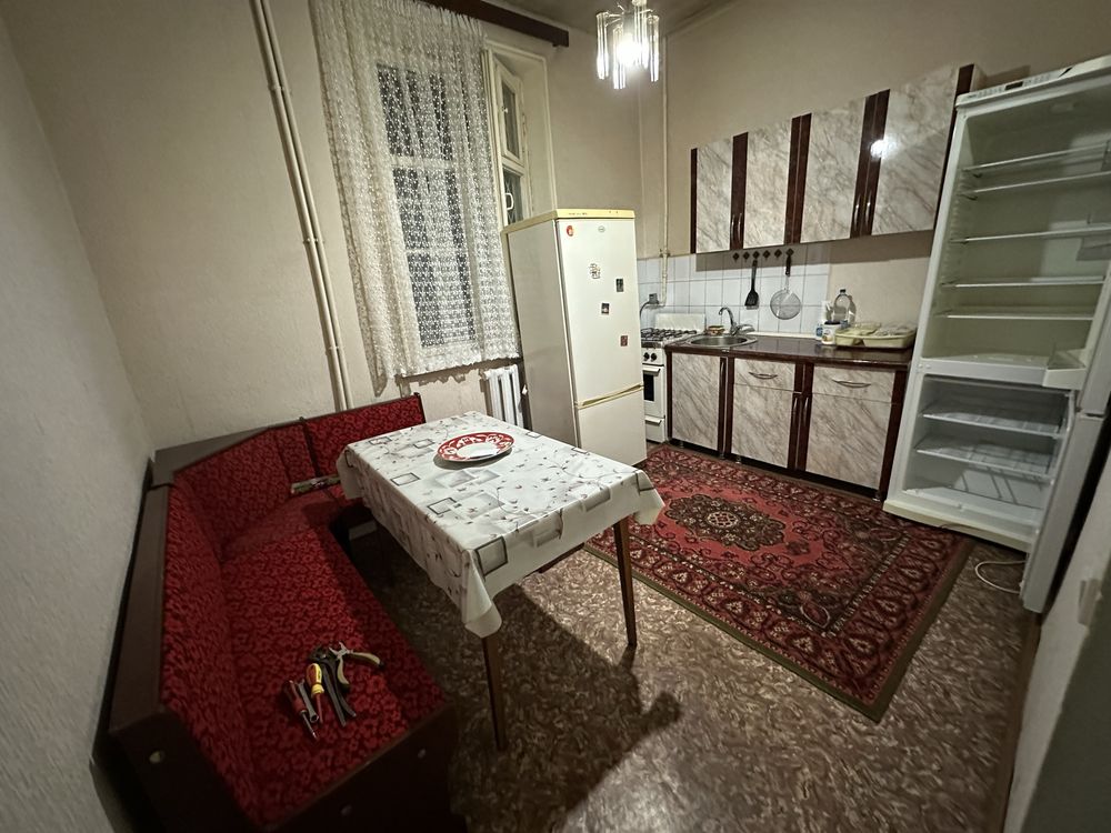 Парк Бобура, мебель и техника