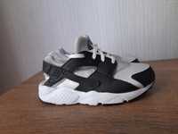 Nike Huarache маратонки 31- 32 номер.