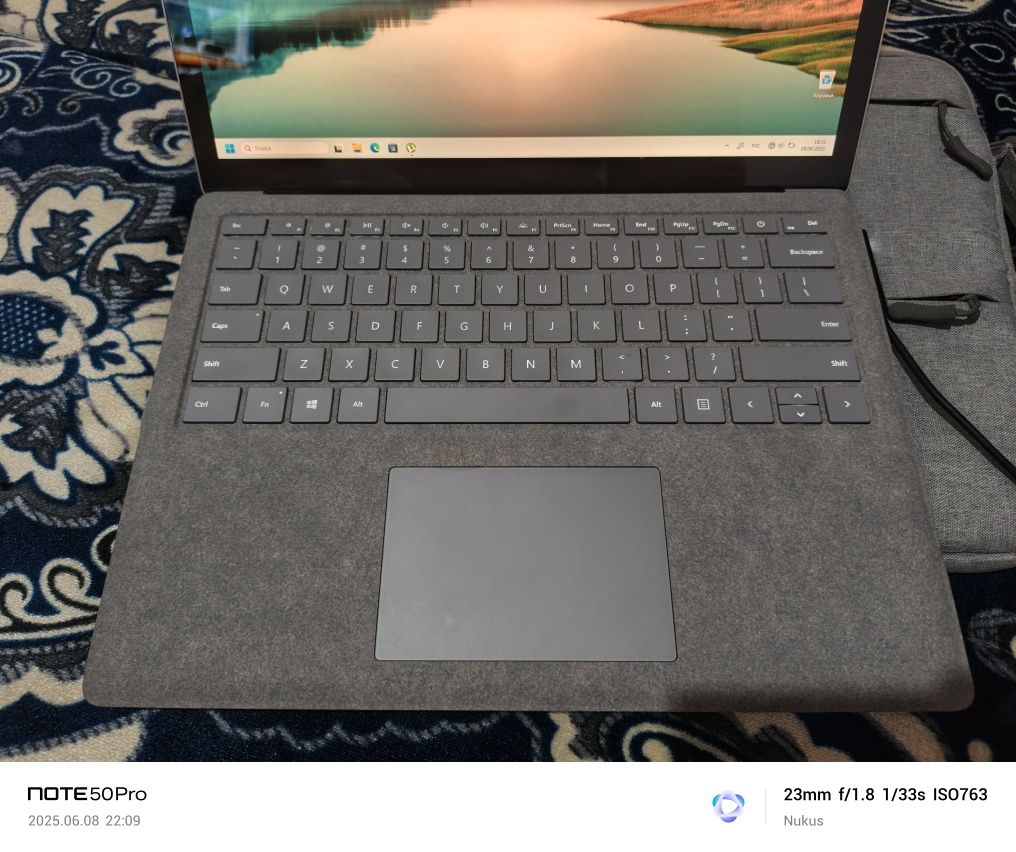 Microsoft surface laptop