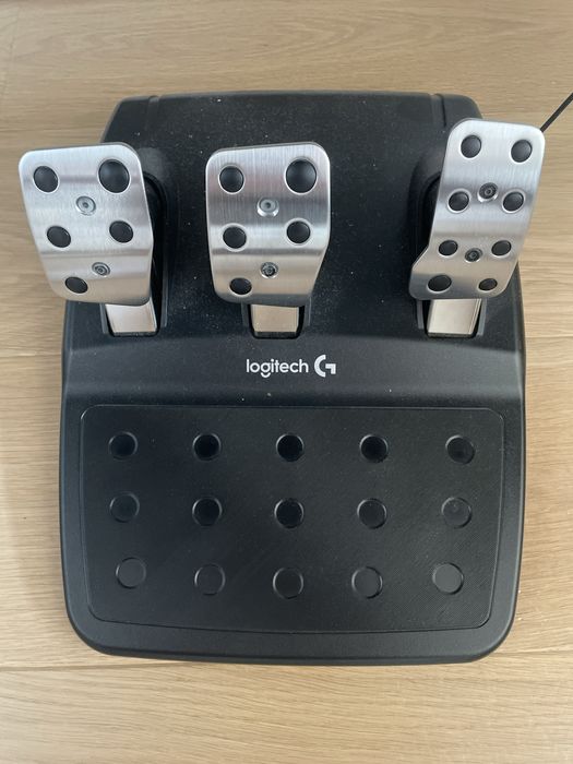 Volan gaming loghitech g29