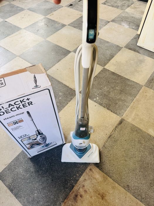 Електримеско моп парочистачка black&decker