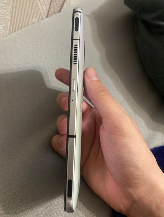 Продам телефон игровой