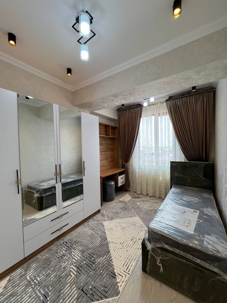 Продаётся 3х квартира люкс 68кв Самкоч